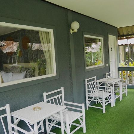 Let'S Hyde Pattaya Resort & Villas - Pool Cabanas Exterior foto